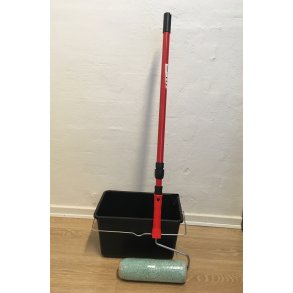 Malerullest: malerulle 25 cm m/teleskopstang og malekar 12 ltr.